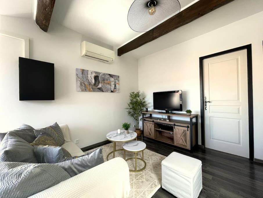 Appartamento Charme Urbain Sous Les Toits-Terrasse/Clim/Parking Béziers Esterno foto